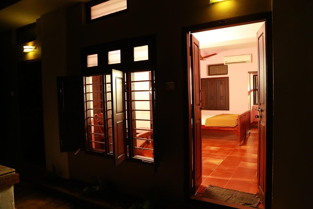 Hotel Gurukripa Heritage Thrissur Exterior foto